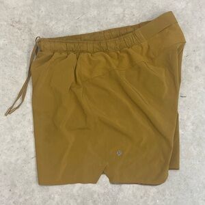 Lululemon Men’s Surge Shorts XL Lined Gold Extra Large  6” Inseam